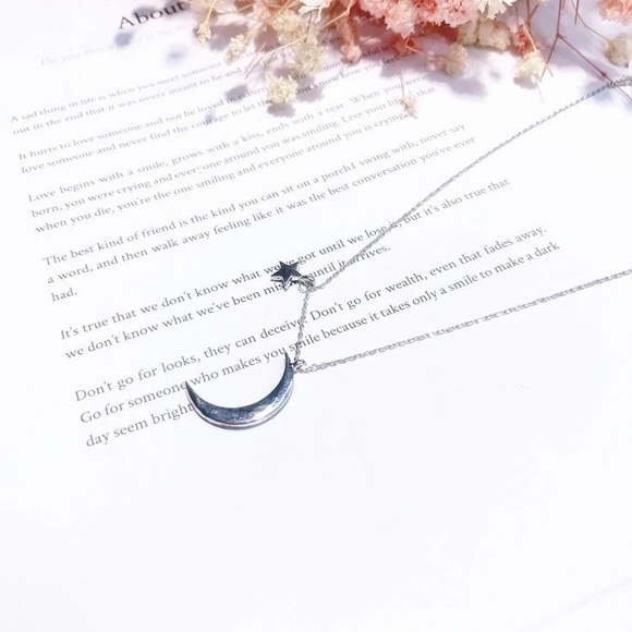 🆕 LEDA Star Moon Necklace - Picture 7 of 7